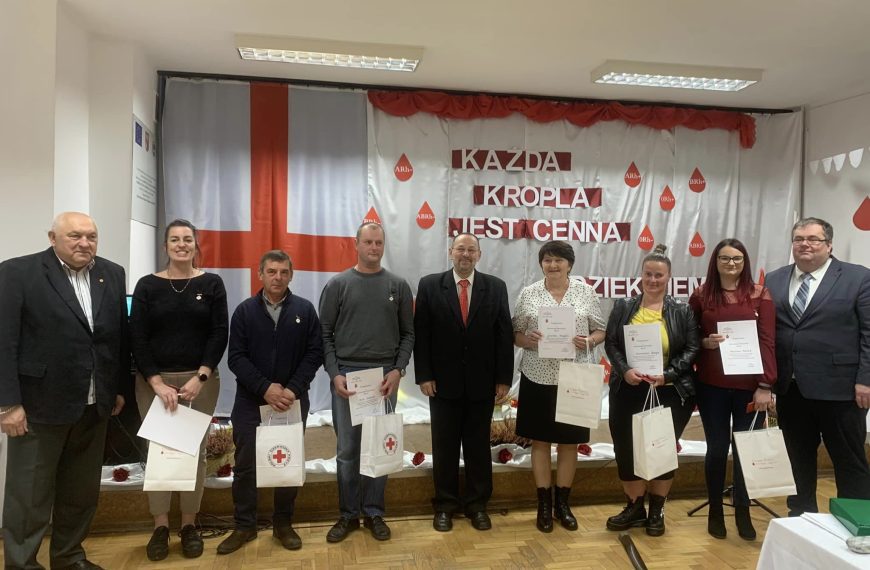 Uroczyste dekorowanie zasłużonych krwiodawców w Gminie Jedwabno